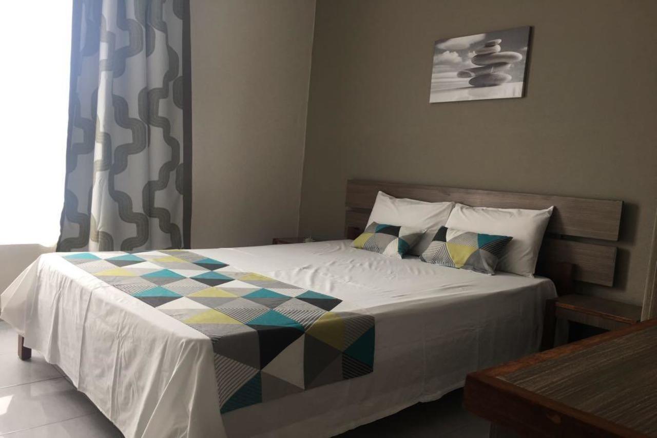 Seaview Holiday Apartments Grand Baie Exterior photo