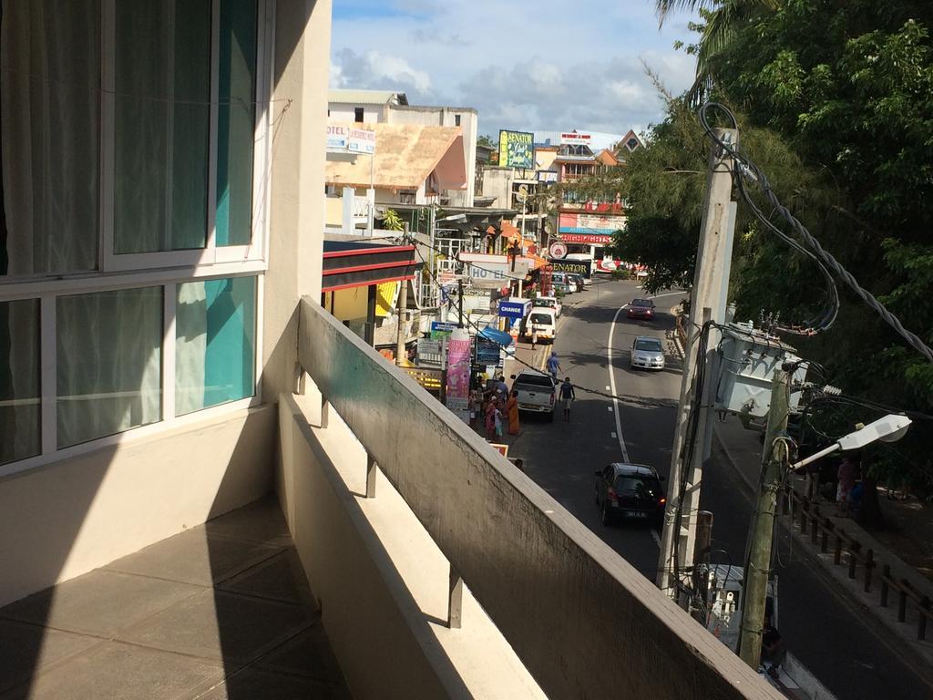 Seaview Holiday Apartments Grand Baie Exterior photo