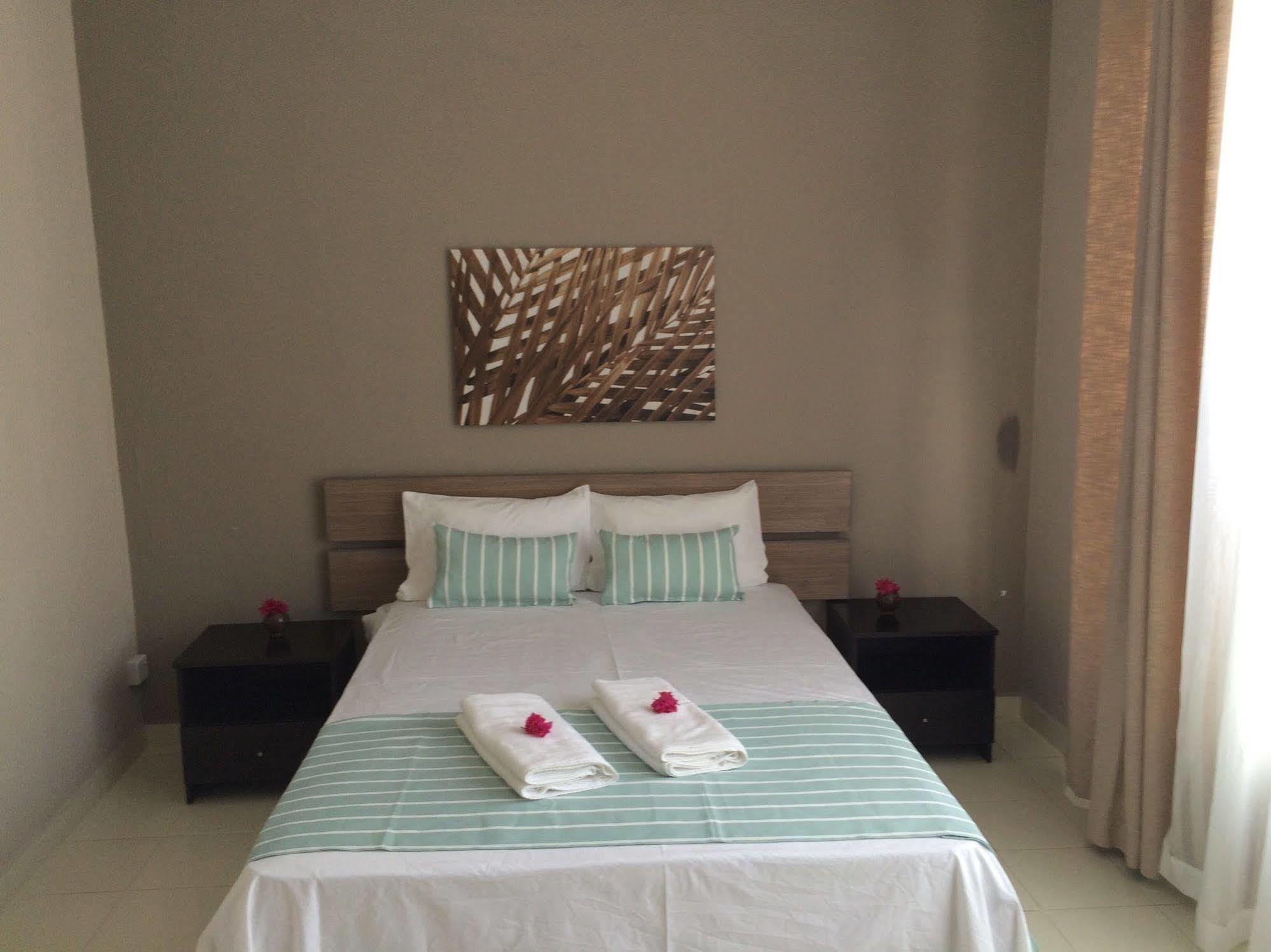 Seaview Holiday Apartments Grand Baie Exterior photo